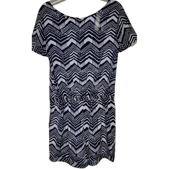 J. Crew Womens Silky Short Sleeve Chevron Print Romper - Style E9850 - Size 6 - Picture 2 of 6